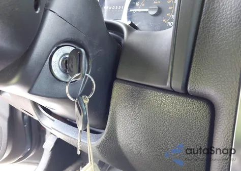 2006 Hummer H3 Suv z USA, uszkodzony, nr VIN 5GTDN136268137341